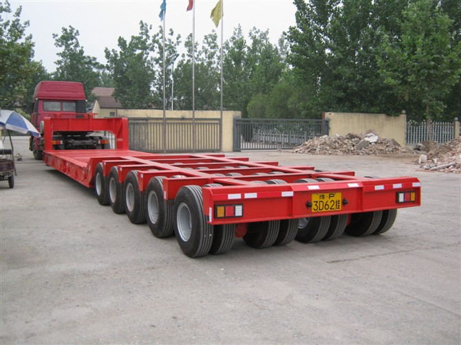 reboque rebaixado lowbed trailer